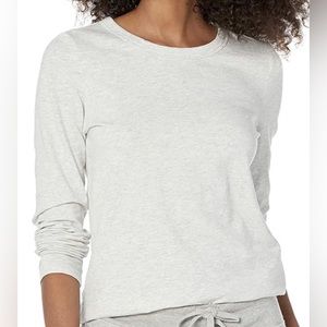 NWOT Gap gray long-sleeved tshirt (Sz L)